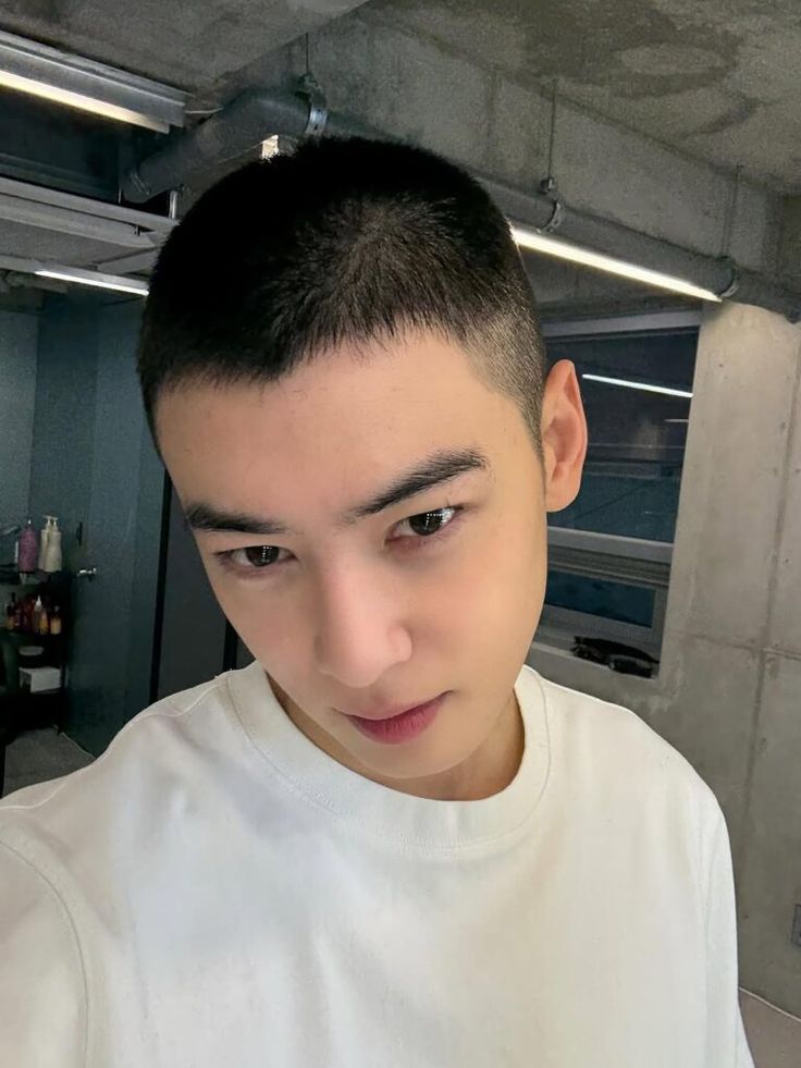 Cha Eun-woo Named Representative Trainee—A Standout Moment at His Military Graduation