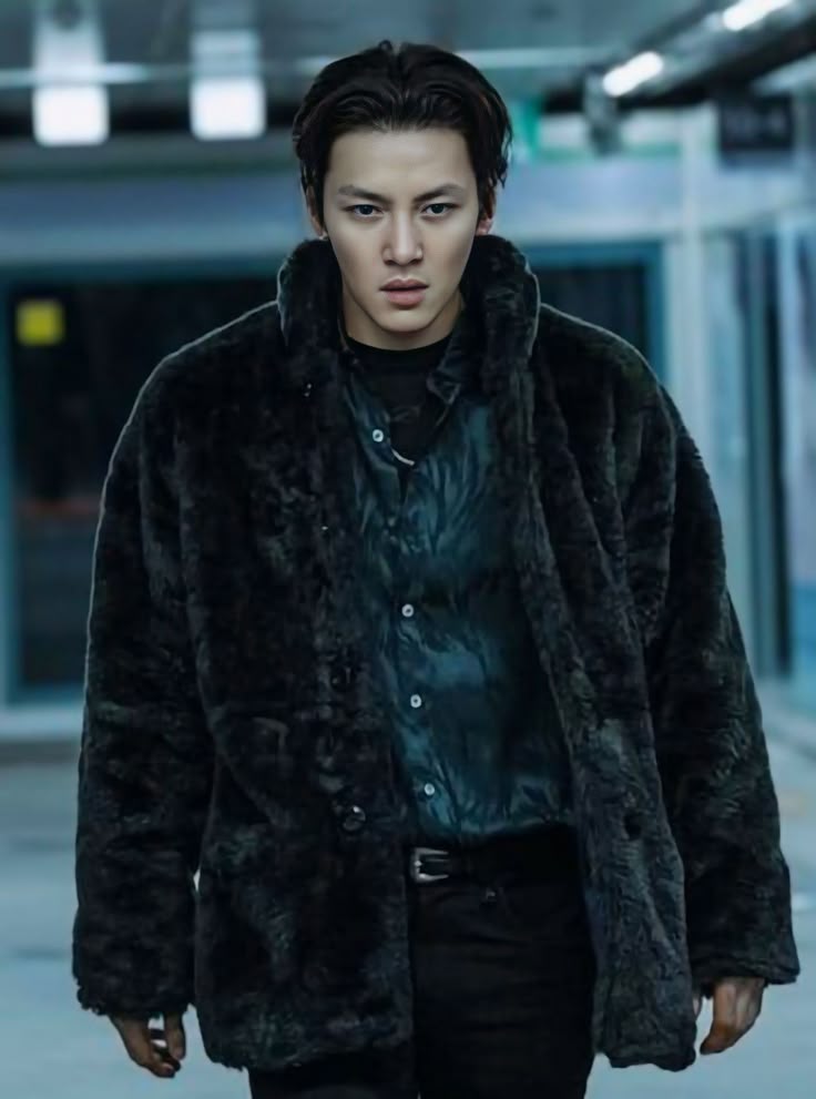 From Model Citizen to Man on a Mission: Ji Chang Wook’s Stark “Before & After” in The Manipulated