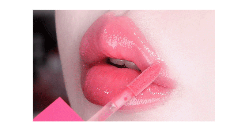 MQNY - Dewy Over Lip Gloss