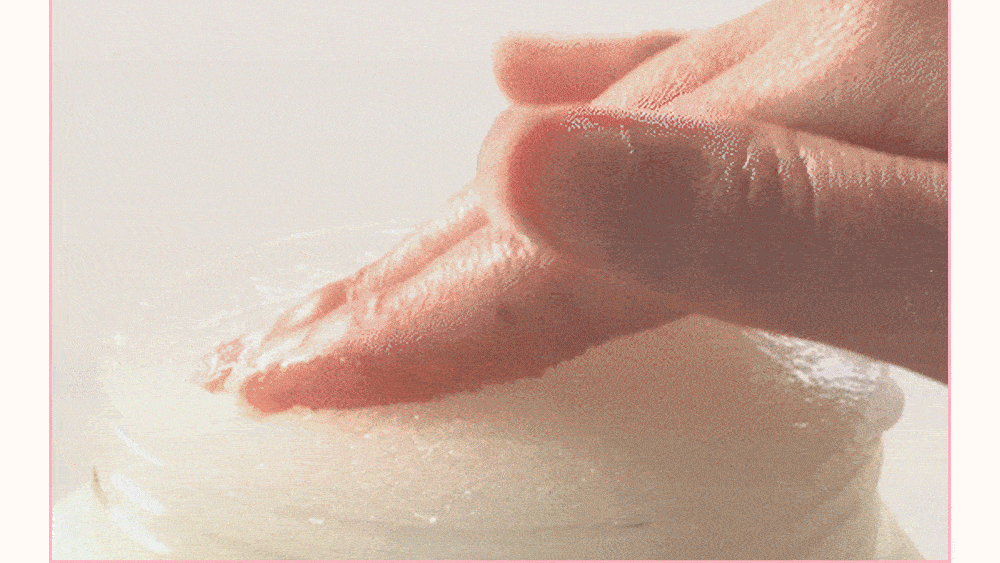 plu X Hello Kitty - Perfumed Sea Salt & Sugar Body Scrub (510g / 600g) + Scrunchie