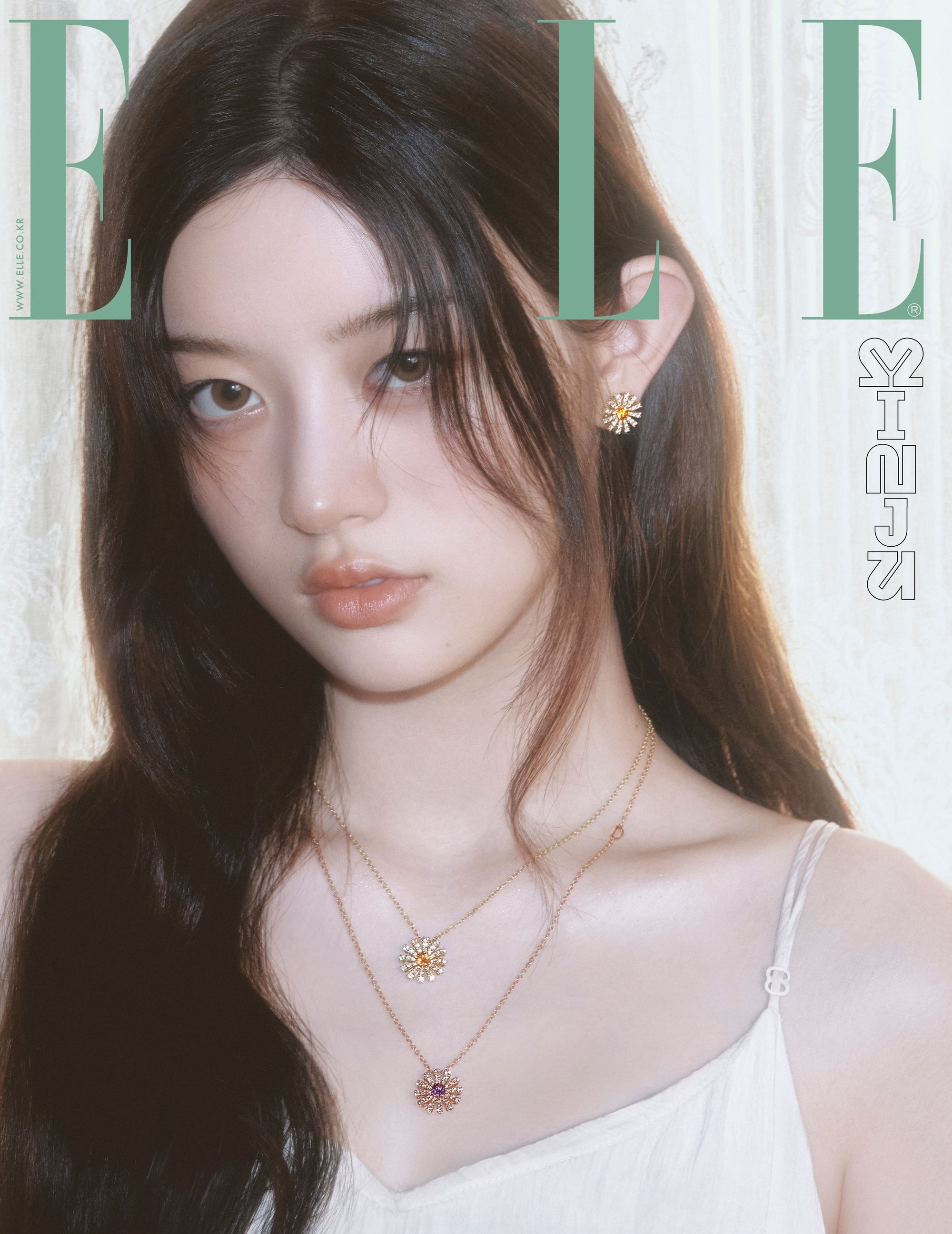 ELLE Korea Magazine 2025.09 (Cover: ILLIT)