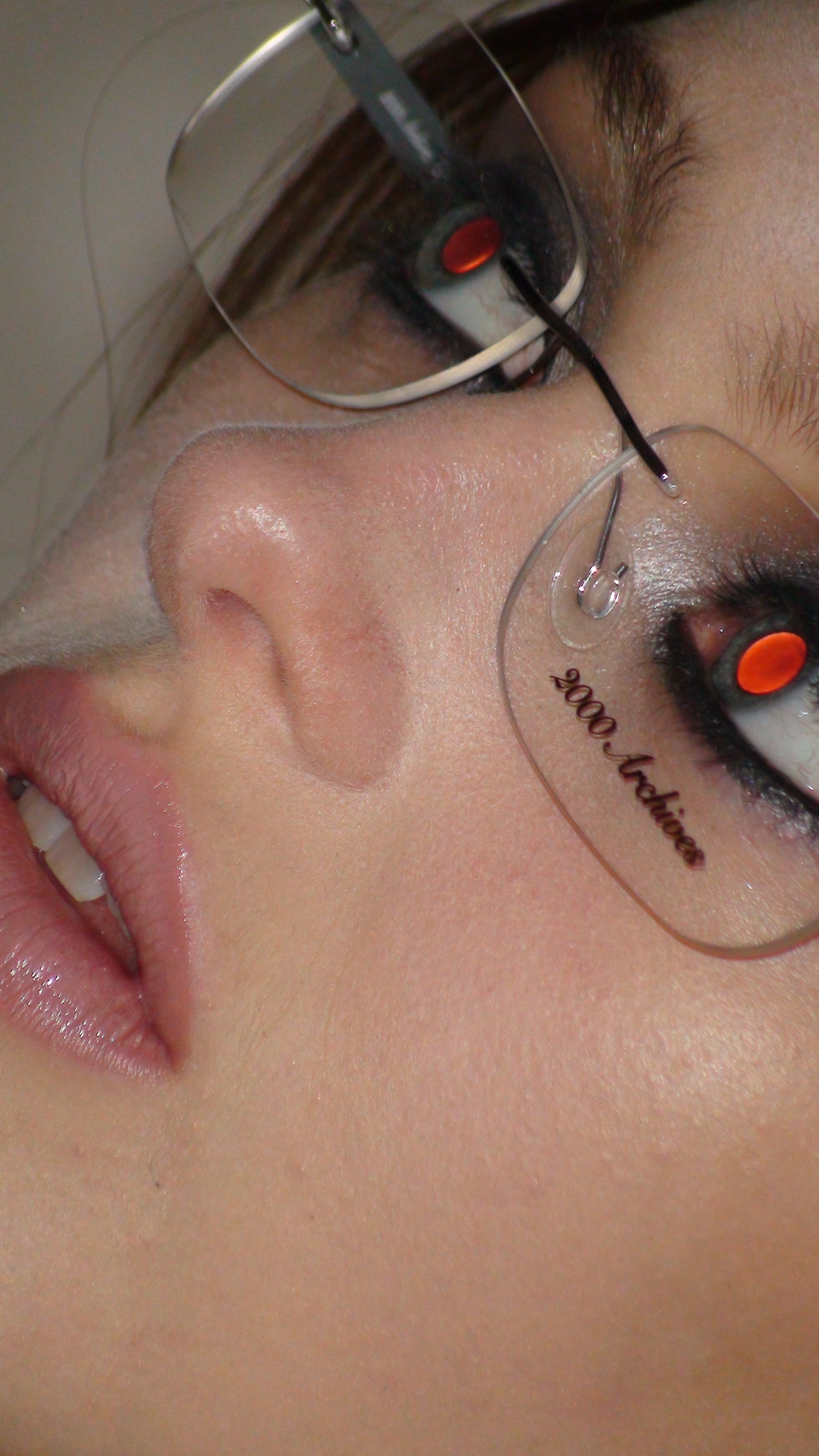 2000 Archives THAT GLASSES 01 (aespa KARINA Wear)