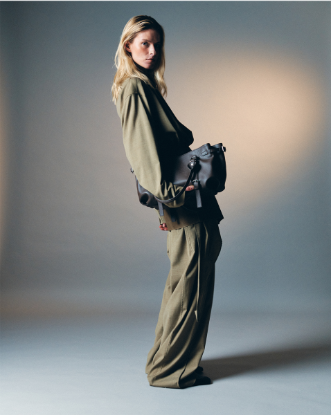 AHNI - Ruskin Tote Bag