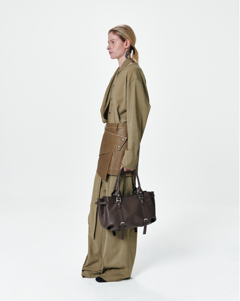 AHNI - Ruskin Tote Bag