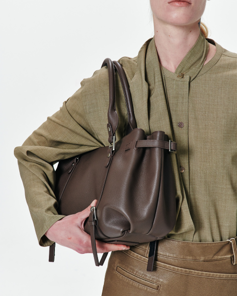 AHNI - Ruskin Tote Bag