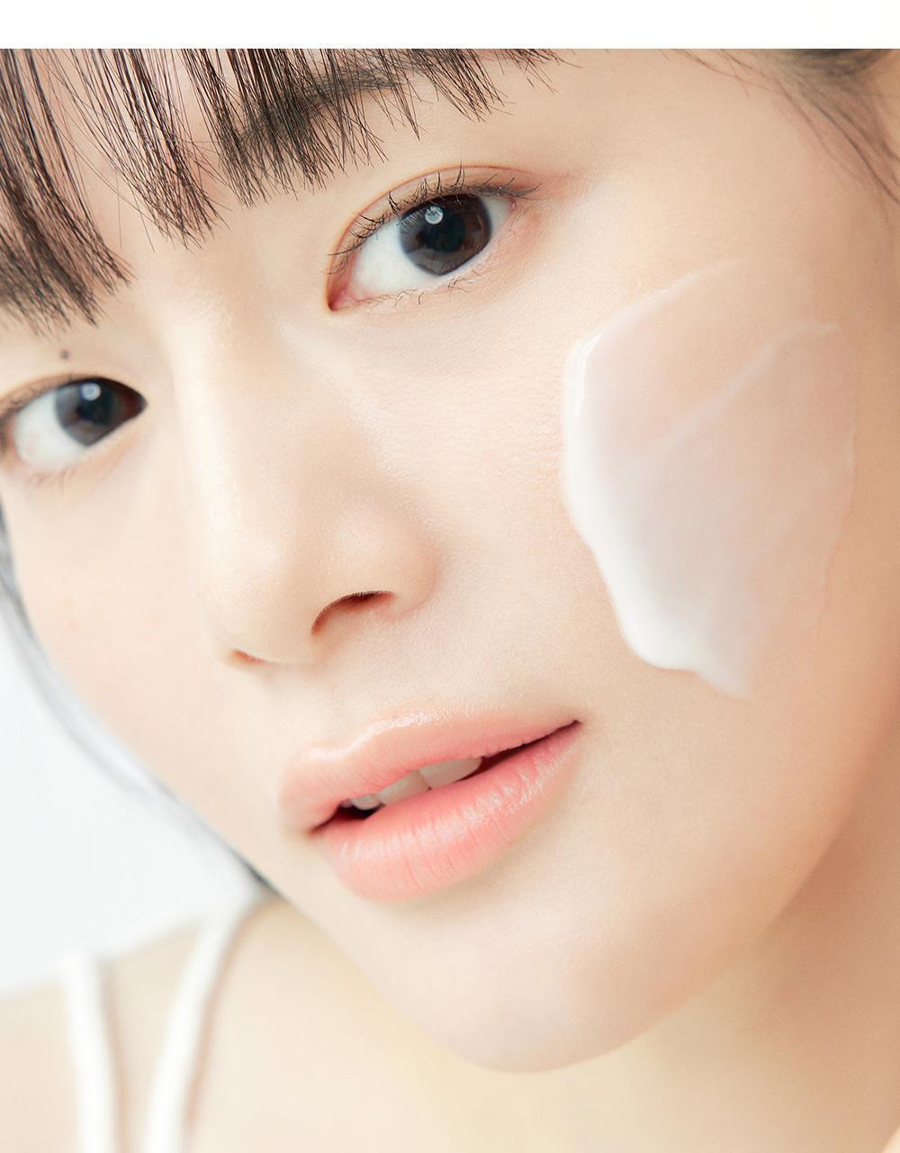 ma:nyo - Pure Soybean Cleansing Milk 200ml (+100ml)