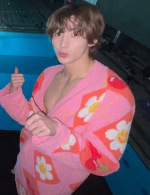 [wigglewiggle] Lounge Robe (IVE, RIIZE Worn)