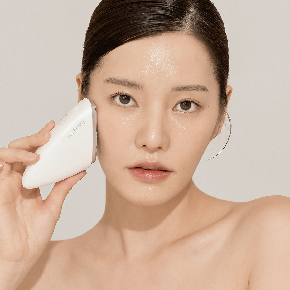 face factory - Cell Liner (3-Mode LED Firming Device) (PEANUTS Edition)