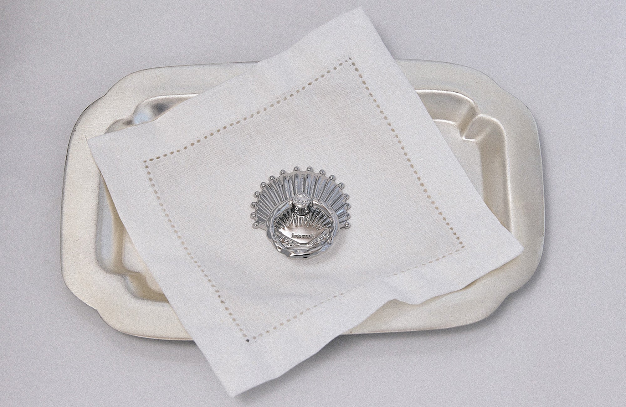 Avie muah - Seashell Phone Knob (Phone Grip) [New Arrival]