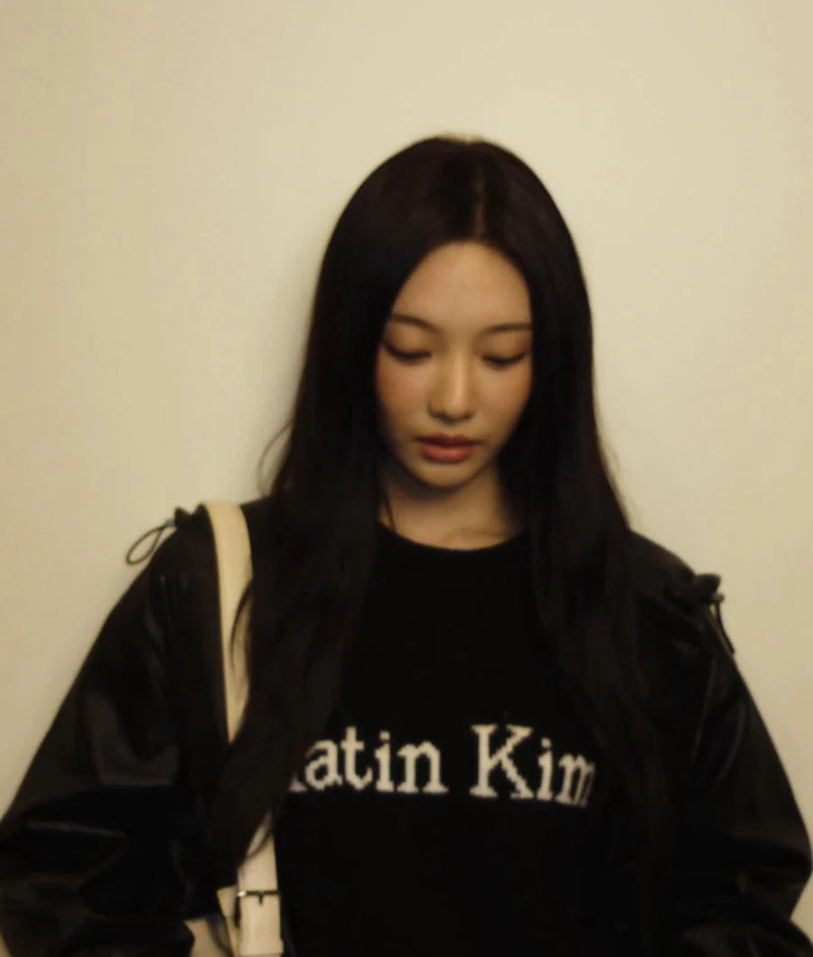 Matin Kim - Color Trim Line Logo Pullover Knit (aespa NINGNING Wear)