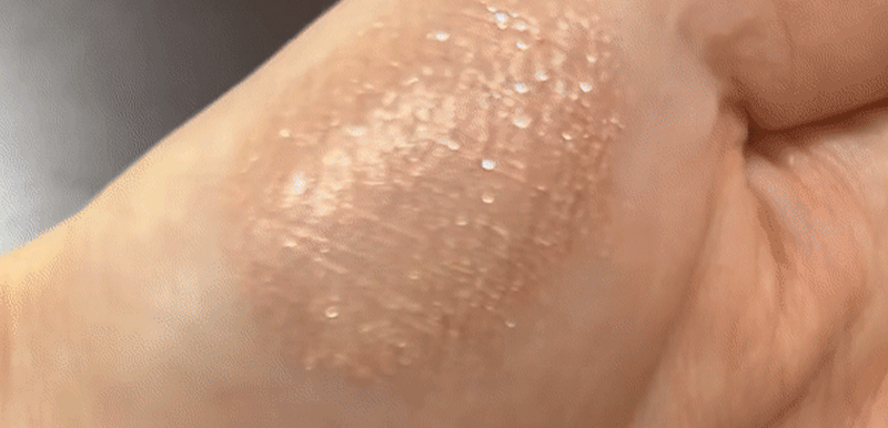 MQNY - Jewel Poten Eye Glitter (Kitten Dia)