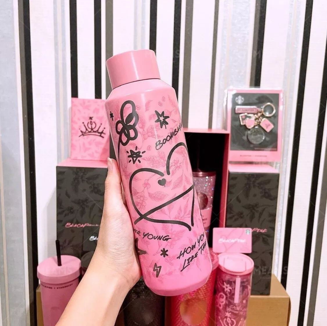 BLACKPINK + STARBUCKS® Doodle Water Bottle 20oz - Limited Edition BLACKPINK + STARBUCKS® Doodle Water Bottle 20oz - Limited Edition